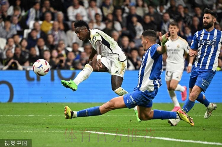 友谊赛-皇马3-2逆转米兰 维尼修斯绝杀巴尔韦德双响